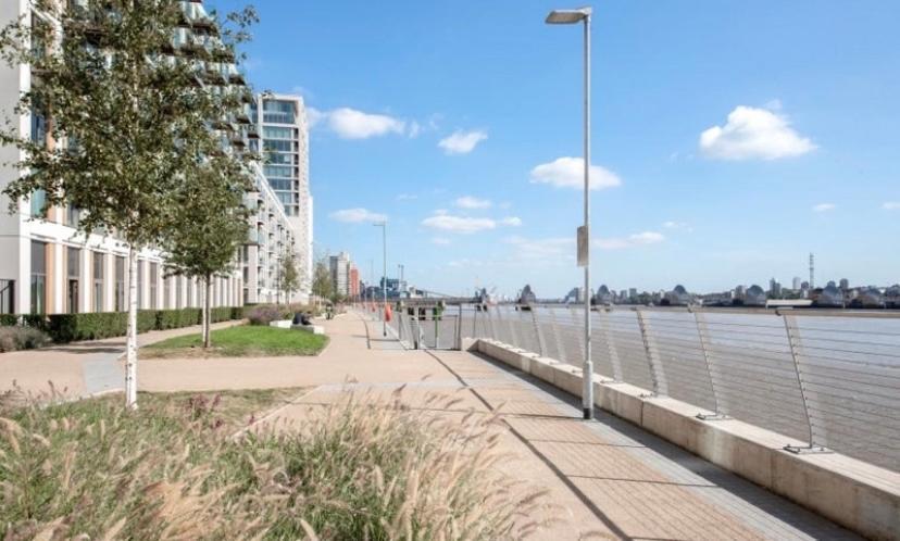 Large Double Room Overlooking The Thames London Exterior foto